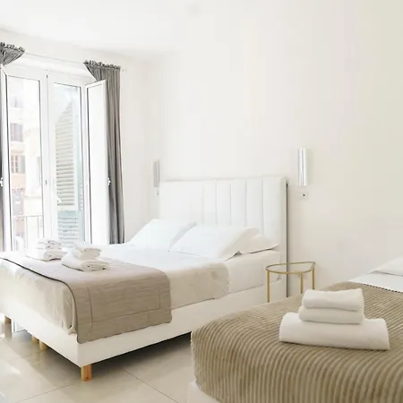 Piazza Venezia Grand Suite