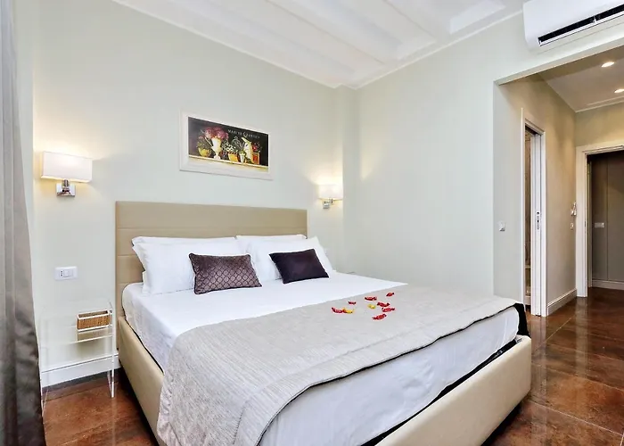 Piazza Venezia Grand 4* רומא
