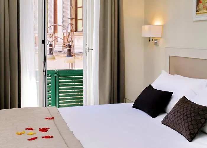 Piazza Venezia Grand 4* רומא